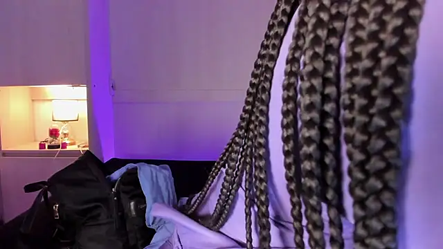 tamaraa smiith online show from March 19, 2025, 12:01 pm