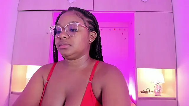 Snapshot of tamaraa_smiith chatting on January 12, 2026, 12:34 pm tamaraa smiith online show from January 12, 2026, 12:34 pm