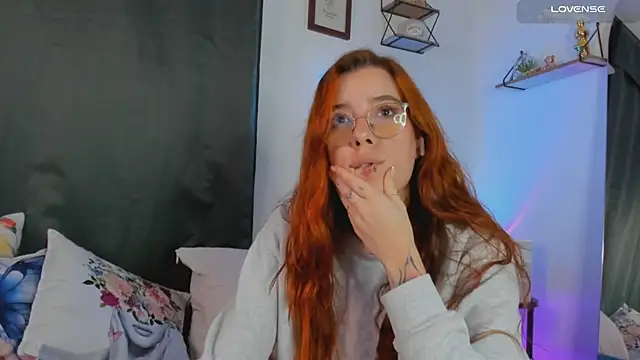 Manuela monroe online show from September 27, 2025, 3:23 am