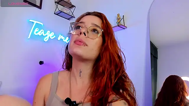 Manuela monroe online show from September 10, 2025, 11:59 pm