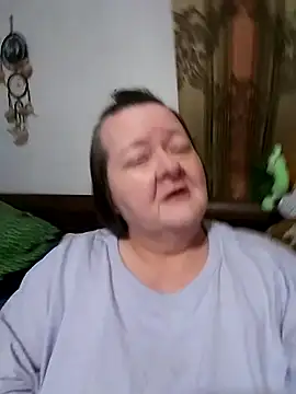 Snapshot of Bayou_Woman68 chatting on April 13, 2026, 12:42 pm Bayou Woman68 online show from April 13, 2026, 12:42 pm