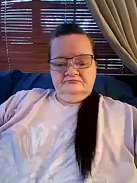 Bayou Woman68 online show from December 13, 2025, 8:48 pm