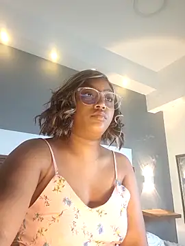 Adelehottman online show from November 8, 2025, 2:20 pm