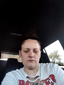 TiahhMarie online show from April 17, 2026, 8:00 pm