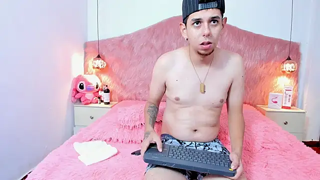 Derek and Skarlet online show from January 7, 2026, 4:45 pm