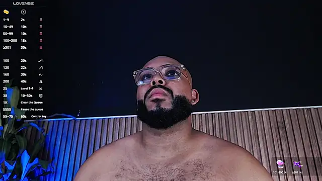 Snapshot of DilanJonnes_ chatting on February 12, 2025, 10:26 pm DilanJonnes online show from February 12, 2025, 10:26 pm