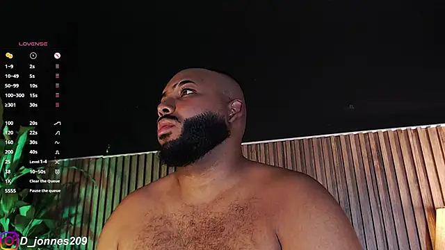 Snapshot of DilanJonnes_ chatting on October 2, 2025, 8:34 pm DilanJonnes online show from October 2, 2025, 8:34 pm