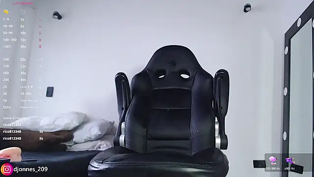 DilanJonnes  online show from April 18, 2026, 7:58 pm