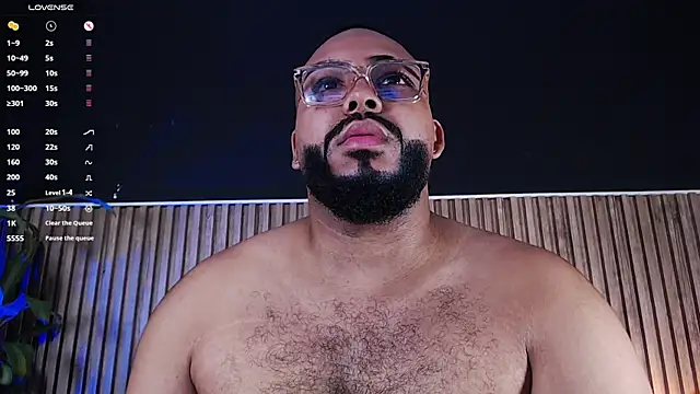 Snapshot of DilanJonnes_ chatting on February 27, 2025, 4:32 pm DilanJonnes online show from February 27, 2025, 4:32 pm