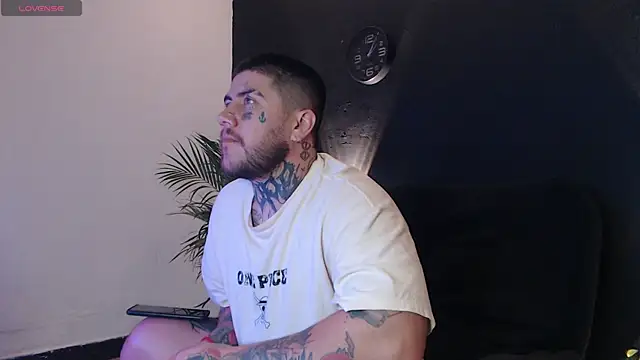 Ash gusbig online show from February 13, 2025, 3:07 am