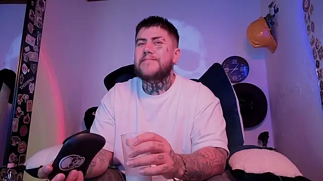 Ash gusbig online show from September 12, 2025, 4:45 am