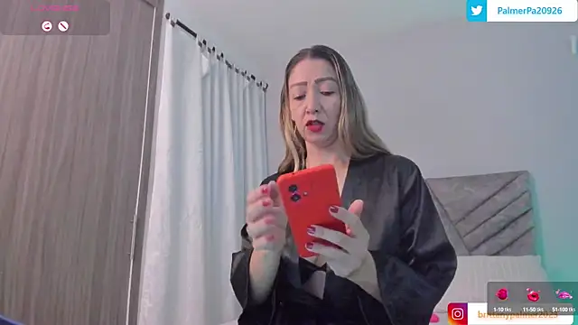 brittanypalmer2023 online show from February 22, 2025, 11:24 am