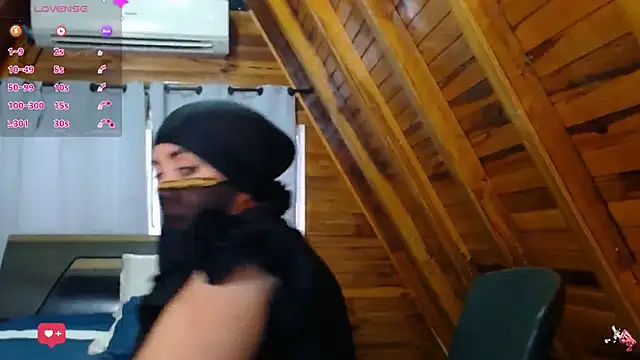 AmbarBurhan online show from November 1, 2025, 5:51 pm