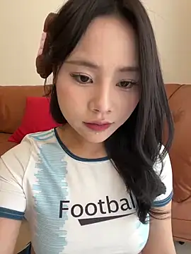 Hot Mm online show from January 7, 2025, 9:07 am