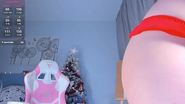 JennyWoody online show from December 28, 2024, 2:32 pm