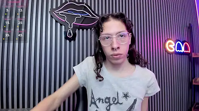 Kattycar online show from February 19, 2025, 9:14 pm