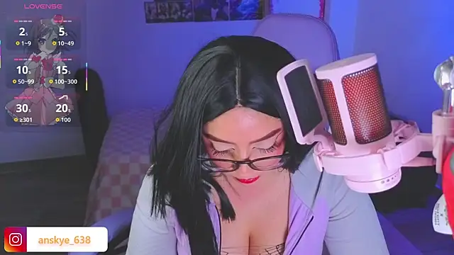 AnngelaSkye online show from April 9, 2026, 7:36 am