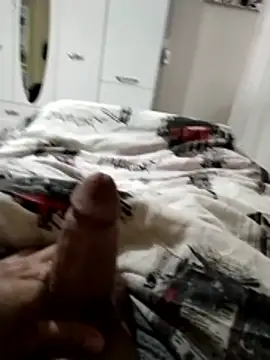 milf hunter 35 online show from April 15, 2026, 8:42 am