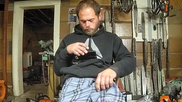 Bigoleslong98765 online show from October 26, 2025, 5:52 am