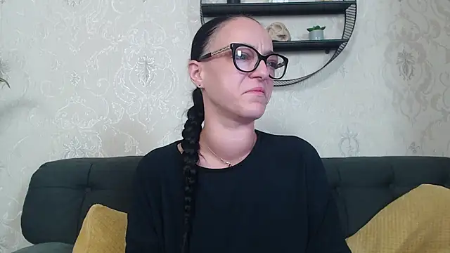 IzabelllNoir online show from November 29, 2025, 6:24 am