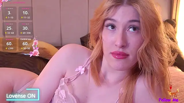 SerenaBennet online show from March 18, 2025, 8:48 pm