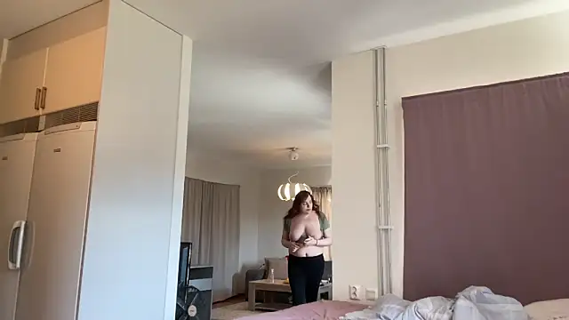 cumwithmee3 online show from October 15, 2025, 10:34 am