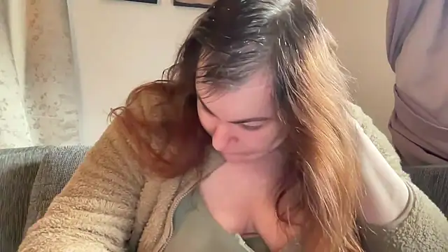 cumwithmee3 online show from October 22, 2025, 12:26 pm