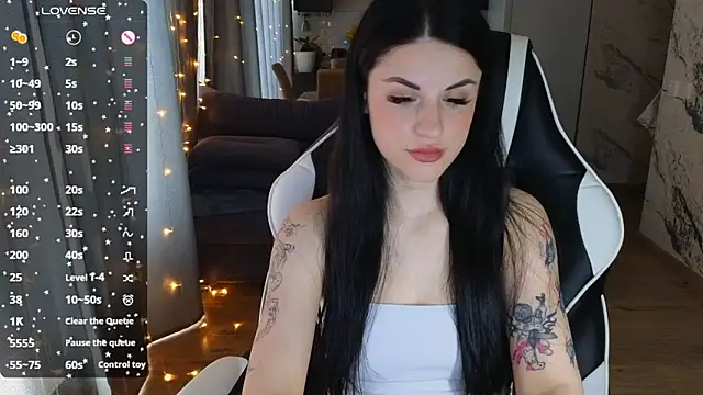 Mary   Moore online show from March 12, 2025, 4:41 am