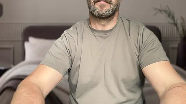 Mr Beef online show from September 10, 2025, 4:39 pm