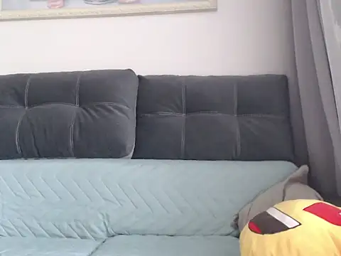  JustmeHere  online show from April 13, 2026, 6:17 am