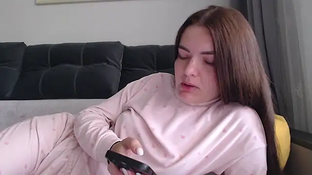  JustmeHere  online show from May 25, 2026, 6:34 am