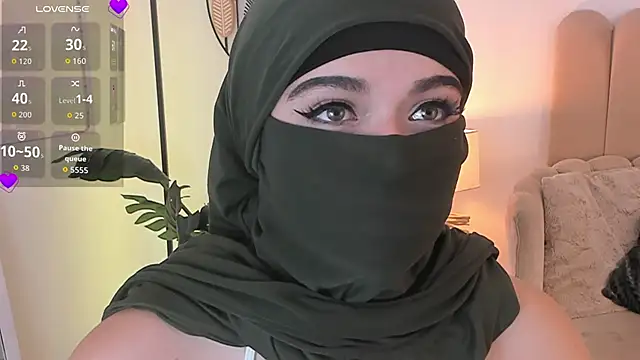 anna-henao online show from March 16, 2026, 8:11 pm