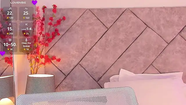 anna-henao online show from November 26, 2025, 8:42 pm