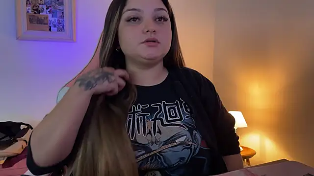 SweetPaige  online show from November 11, 2025, 9:31 pm