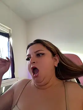Snapshot of SweetPaige_ chatting on April 23, 2026, 10:55 am SweetPaige online show from April 23, 2026, 10:55 am