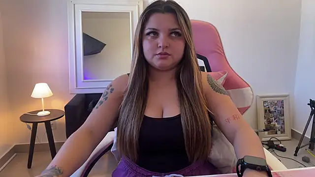Snapshot of SweetPaige_ chatting on April 22, 2026, 4:58 pm SweetPaige online show from April 22, 2026, 4:58 pm