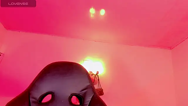 Snapshot of naomy__xx chatting on February 28, 2026, 3:28 am naomy xx online show from February 28, 2026, 3:28 am