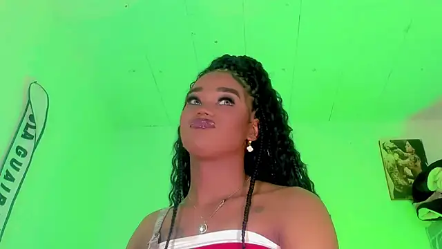 Snapshot of naomy__xx chatting on September 20, 2025, 2:49 am naomy xx online show from September 20, 2025, 2:49 am