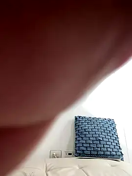 jamilaross online show from September 18, 2025, 8:56 pm