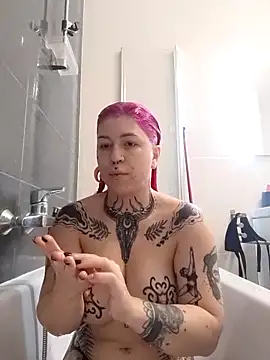 Snapshot of divine_eve chatting on October 3, 2025, 2:51 pm divine eve online show from October 3, 2025, 2:51 pm