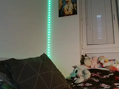 Snapshot of divine_eve chatting on March 21, 2025, 7:46 pm divine eve online show from March 21, 2025, 7:46 pm