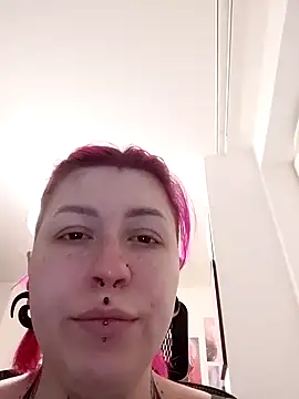 Snapshot of divine_eve chatting on March 19, 2025, 6:01 pm divine eve online show from March 19, 2025, 6:01 pm