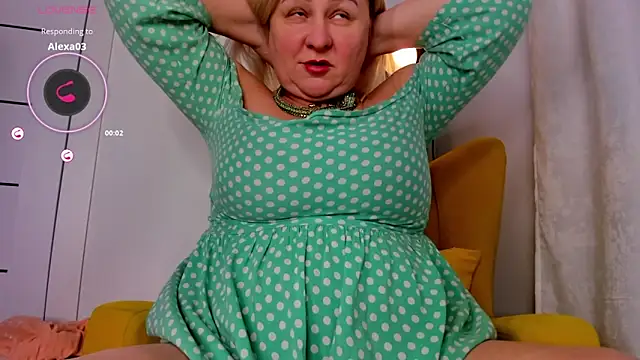 mira robinsonnn online show from February 23, 2026, 12:12 am