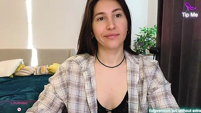 marrycolins online show from February 26, 2026, 2:44 am