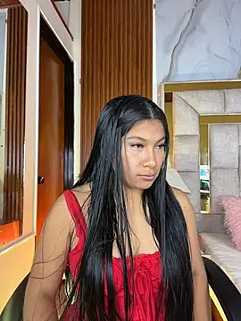 Snapshot of LinnaGardenia chatting on January 6, 2026, 12:53 pm LinnaGardenia online show from January 6, 2026, 12:53 pm