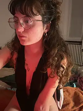  foxygirl  online show from March 23, 2026, 9:36 pm