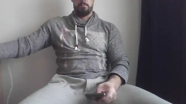 Snapshot of fl3xxx1 chatting on January 7, 2026, 10:31 am fl3xxx1 online show from January 7, 2026, 10:31 am