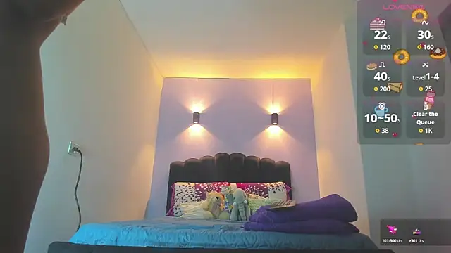 Sofia Clauss  online show from September 23, 2025, 4:19 am