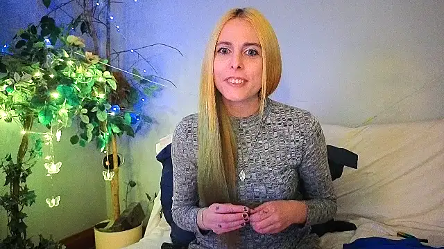 CanadianBeaver6969 online show from October 11, 2025, 9:21 am