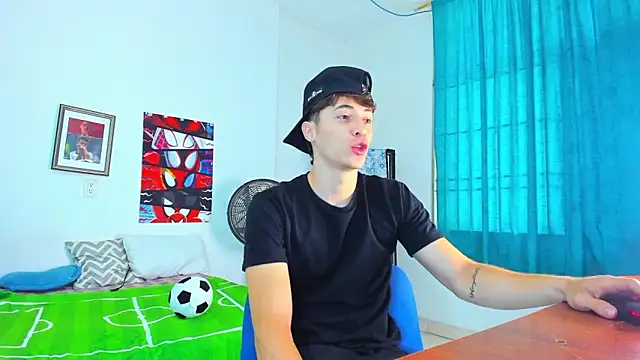 Snapshot of AlessandroDybala chatting on May 27, 2026, 12:34 pm AlessandroDybala online show from May 27, 2026, 12:34 pm